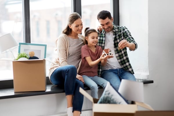 Famili hat eine neue Wohnung