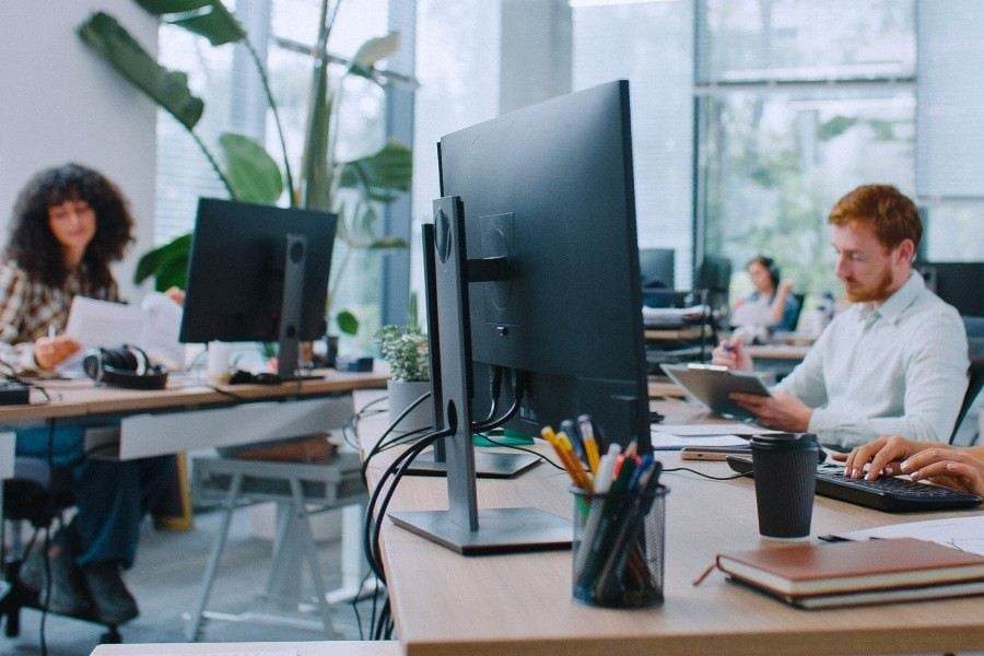 Büro mit ArbeitskollegInnen